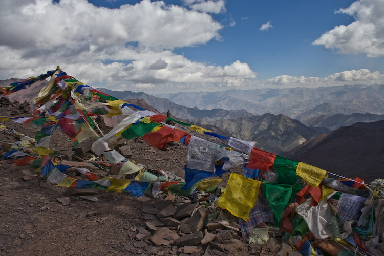 Prayer flags at the pass.